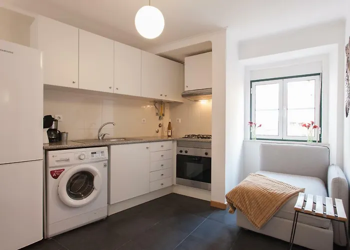 Martim Moniz - By Lu Holidays Lisboa