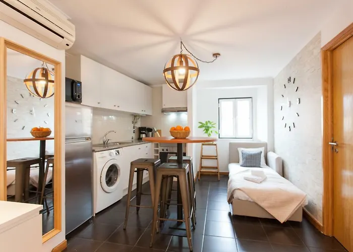 Martim Moniz - By Lu Holidays