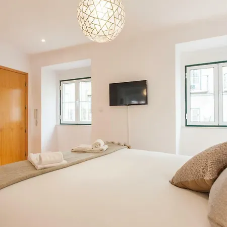 Martim Moniz - By Lu Holidays