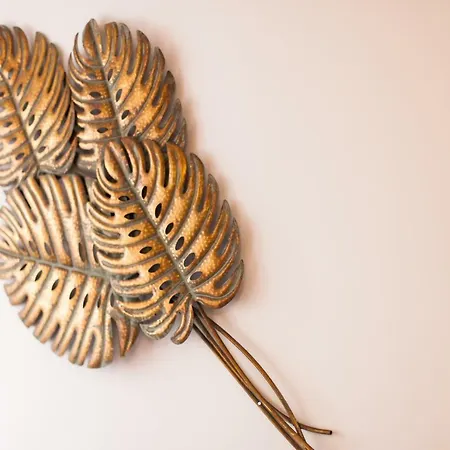 Martim Moniz - By Lu Holidays * Lissabon